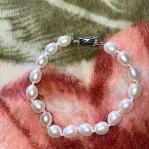 Faux pearls bracelet 925